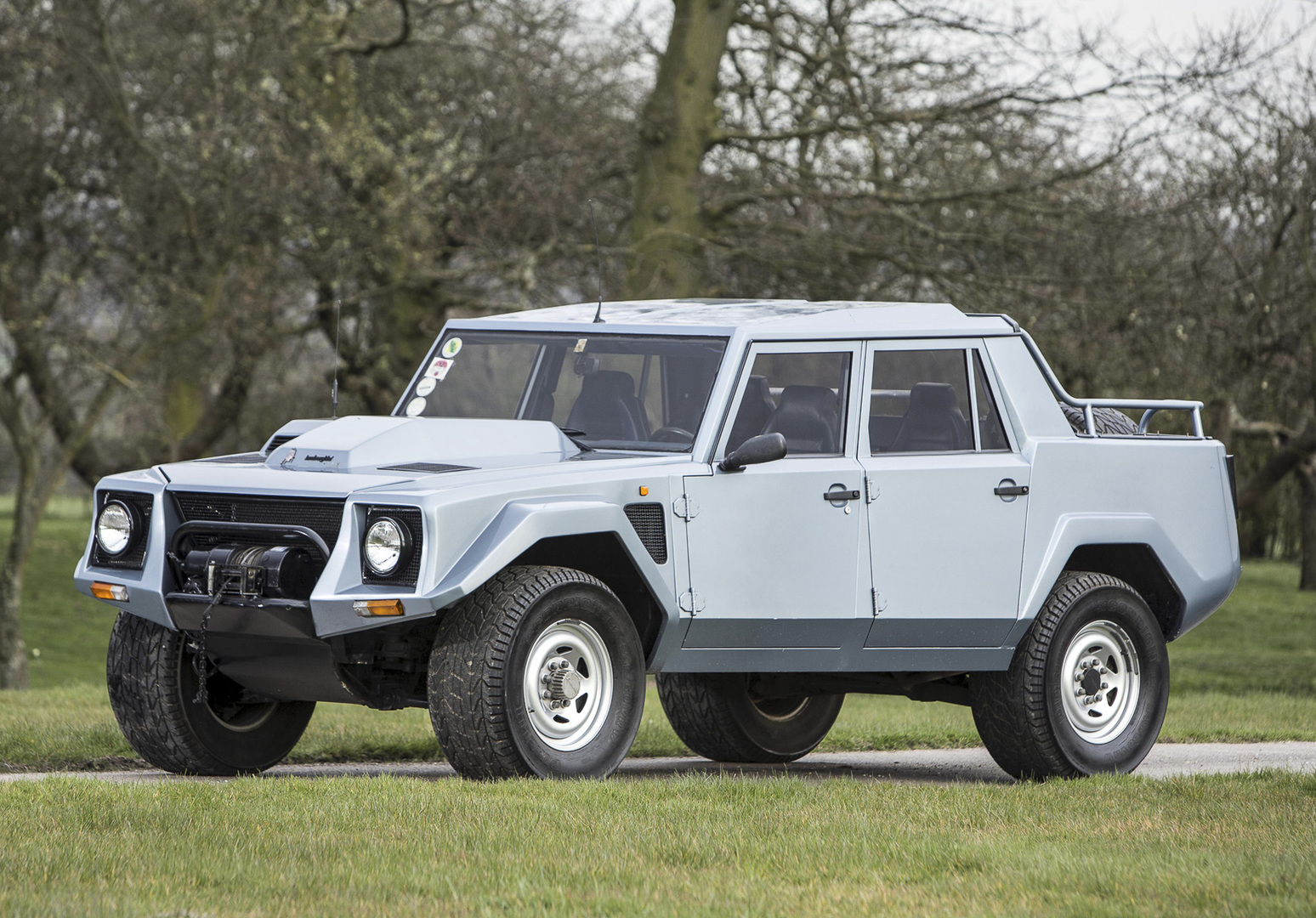 Lamborghini lm002