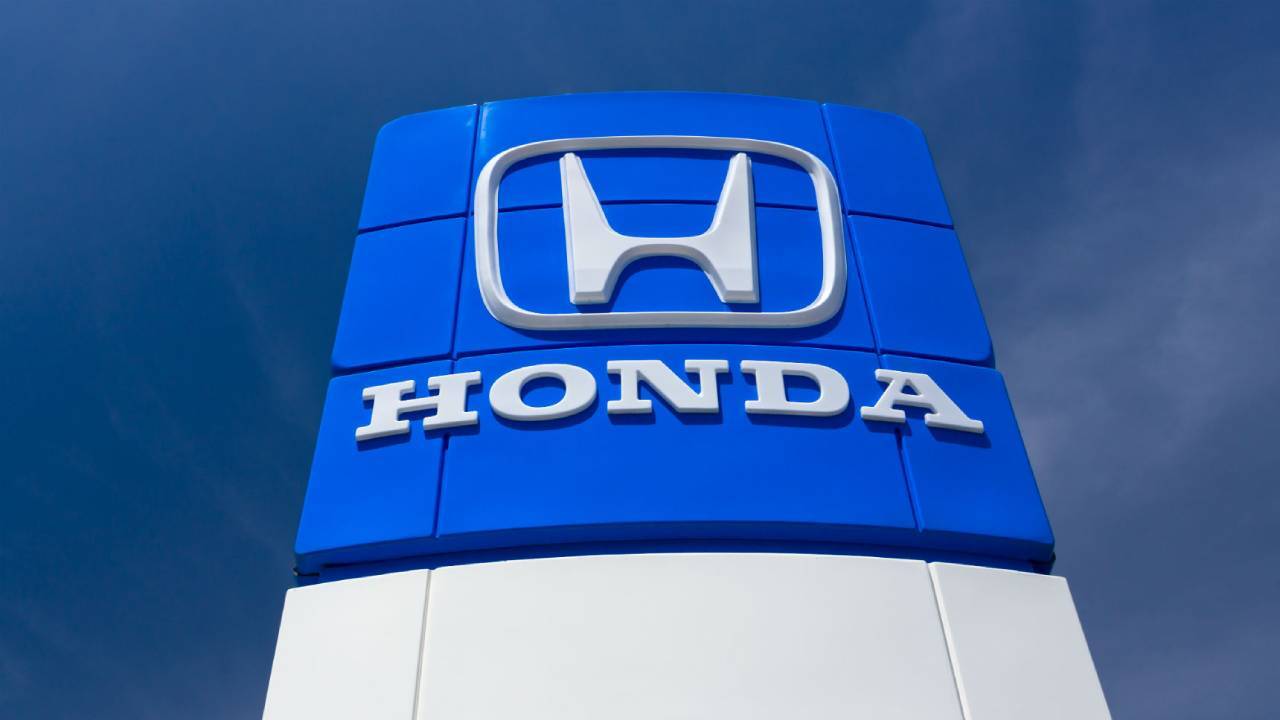 Honda требует от своих рабочих вернуть премии из-за собственной… 