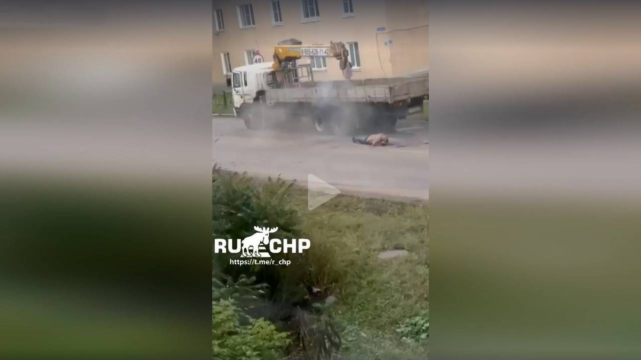 Водителя контузило после взрыва колеса в Тульской… 