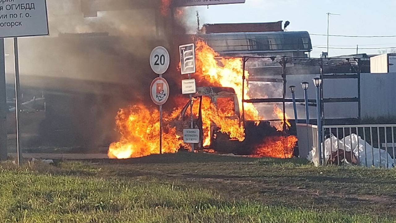 Взрыв русской ГАЗели на заправке в Зеленограде попал на видео - Quto.ru