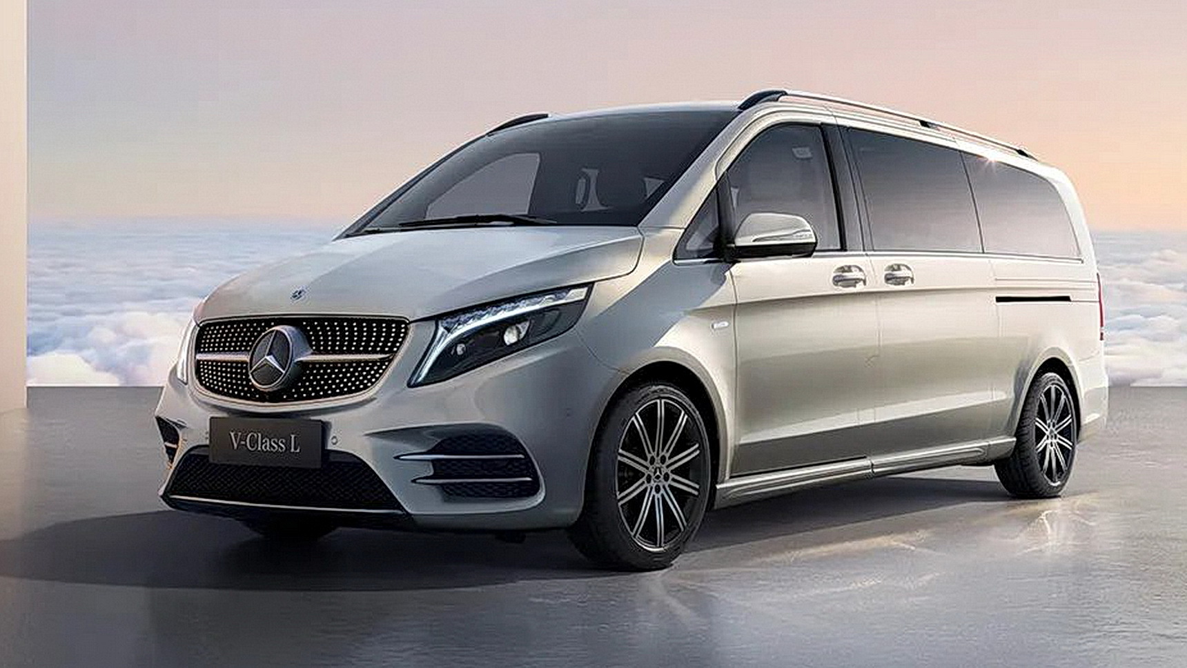 Бензиновый минивэн. Mercedes Benz v class 2023. Мерседес минивэн 2020. Мерседес v класс 2023 новая модель. Мерседес v class из Китая.