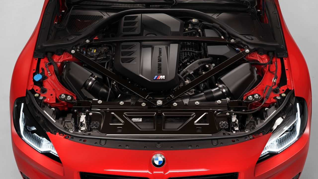 BMW решила не отказываться от двигателей внутреннего сгорания