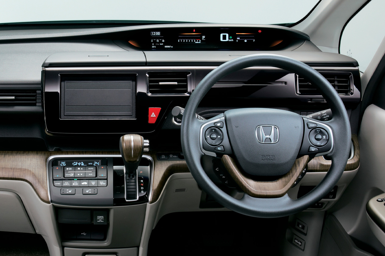 Фантастическая Honda Step Wgn: «праворулька», которая вам нужна - Quto.ru