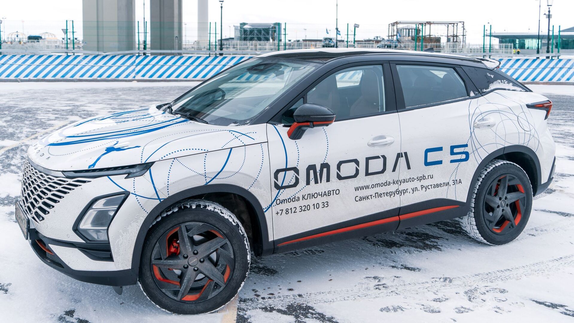 Кроссовер Omoda C5 стал бестселлером в России - Quto.ru