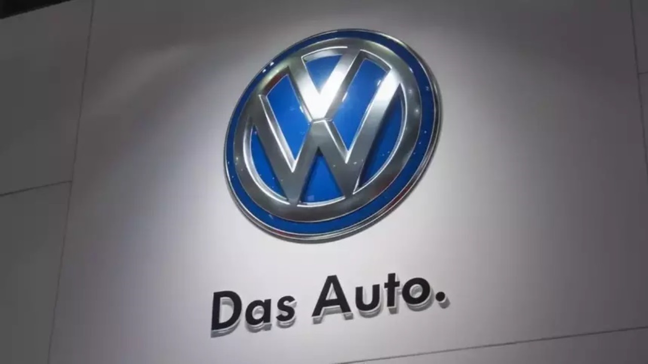 Volkswagen подтвердил намерение продать российский… 