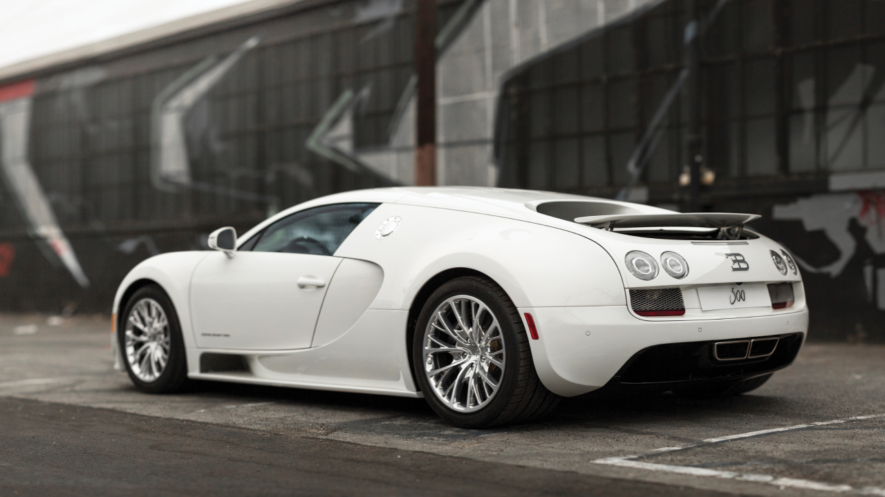 Замена свечей зажигания Bugatti Veyron стоит, как две новых Lada… 