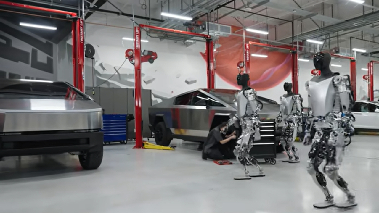 Инженеры Tesla научили робота Optimus сбиваться в группы и трогать… 