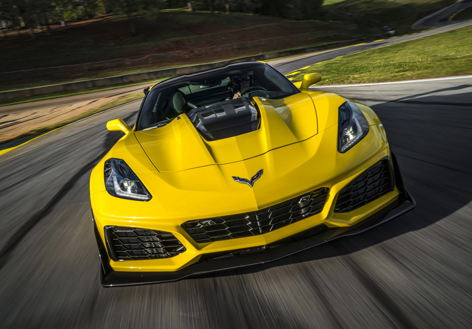 Chevrolet Corvette zr1 2018 Yellow