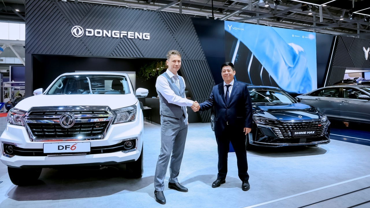 Названы цены на Dongfeng Aeolus Shine Max для России - Quto.ru