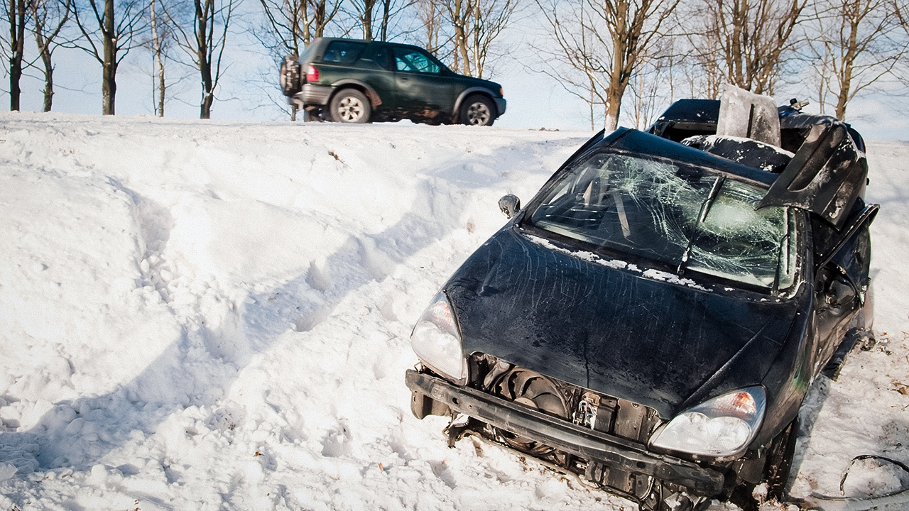 Никогда так не делайте зимой: 7 опасных водительских… 