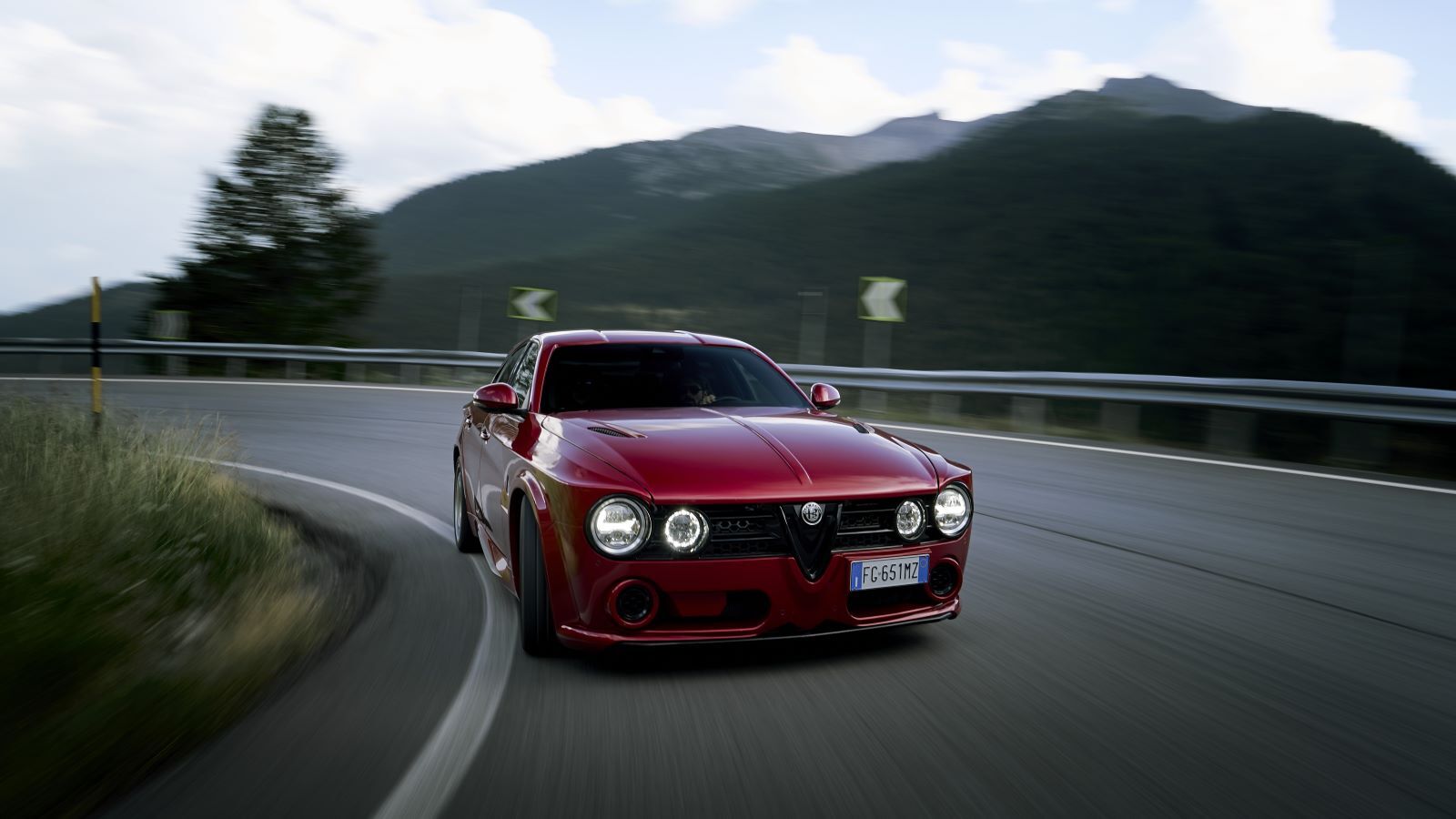 Alfa Romeo продолжит выпускать седаны, несмотря на популярность… 