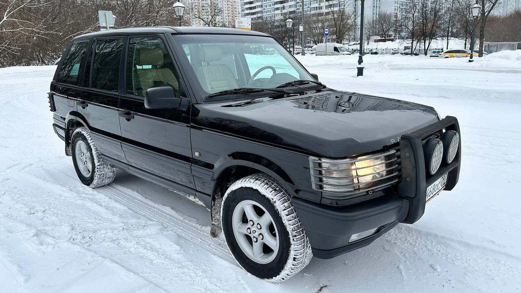 В России продают аутентичный Range Rover II с… 