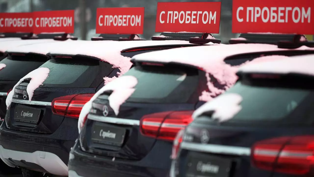 Россияне потратили на подержанные машины рекордную сумму в… 