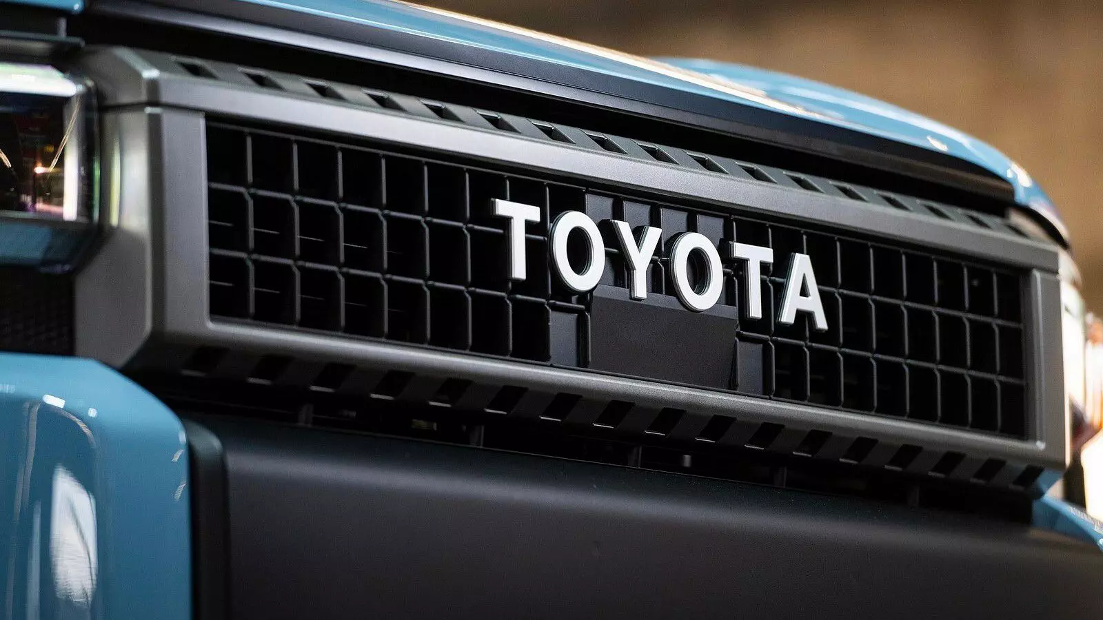 Toyota не выполнила целевых показателей за 2023 финансовый… 