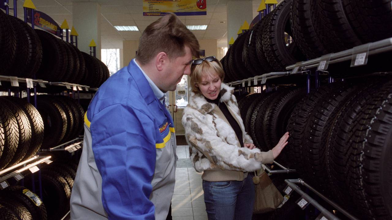 Купить летние шины в Москве можно… 