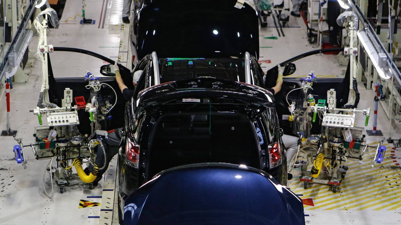 На бывшем заводе Nissan обозначили сроки выхода из… 