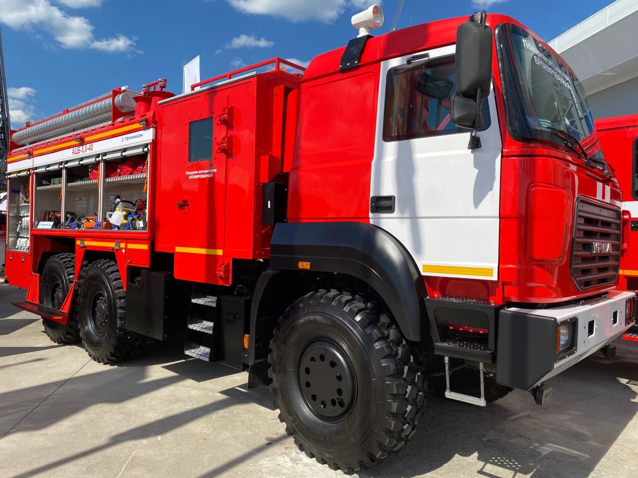 Автозавод «Урал» представил бронированную пожарную… 