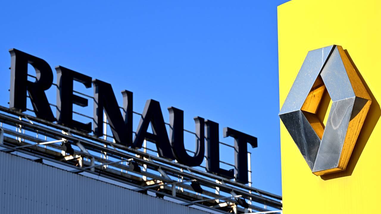 Суд оставил дилера Renault в РФ без… 