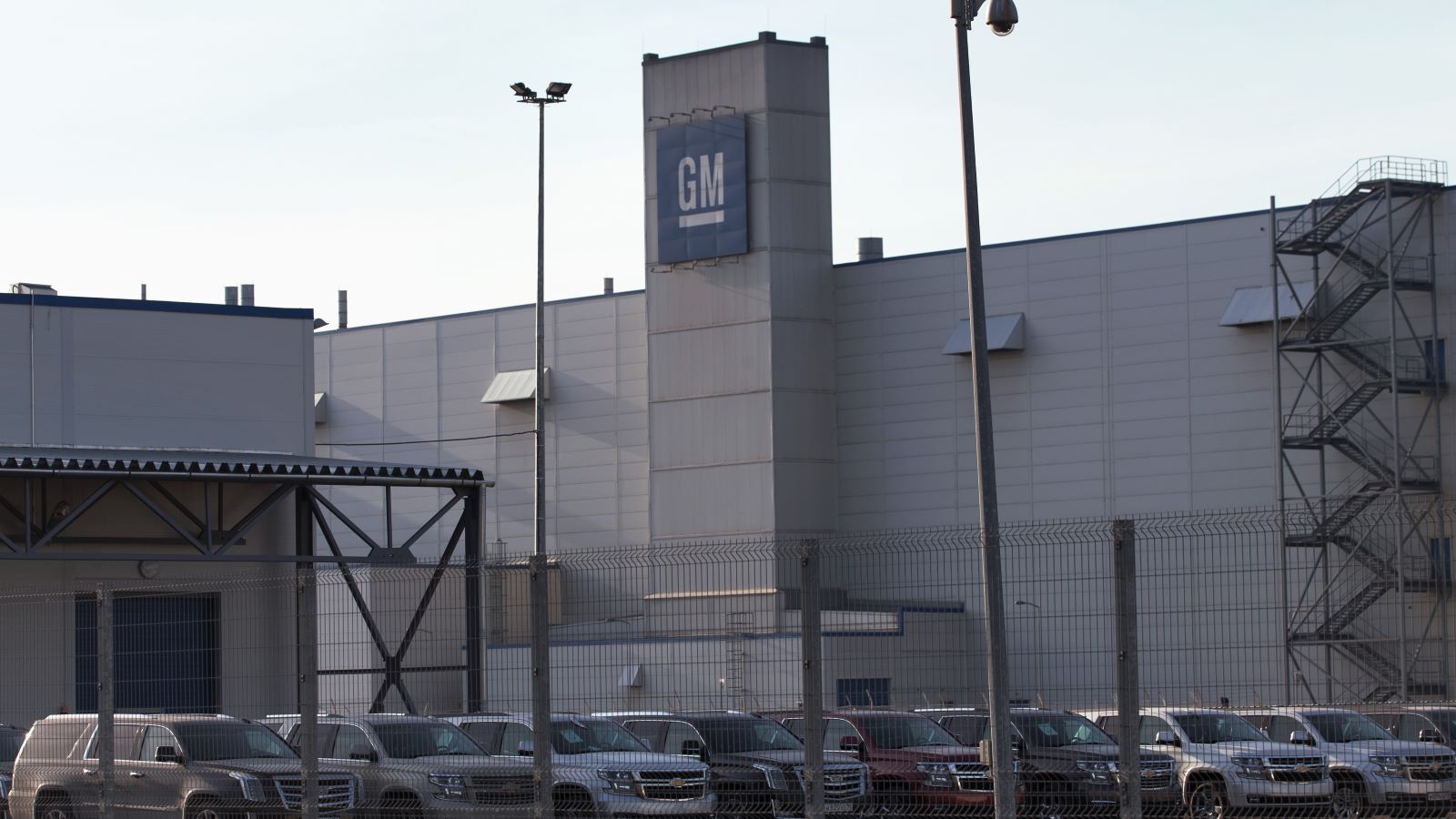 В России вновь запустится конвейер бывшего завода General… 