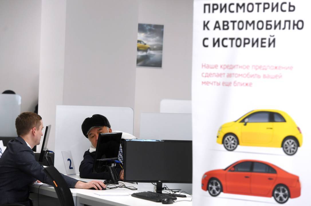 На рынке подержанных машин в России лидирует… 