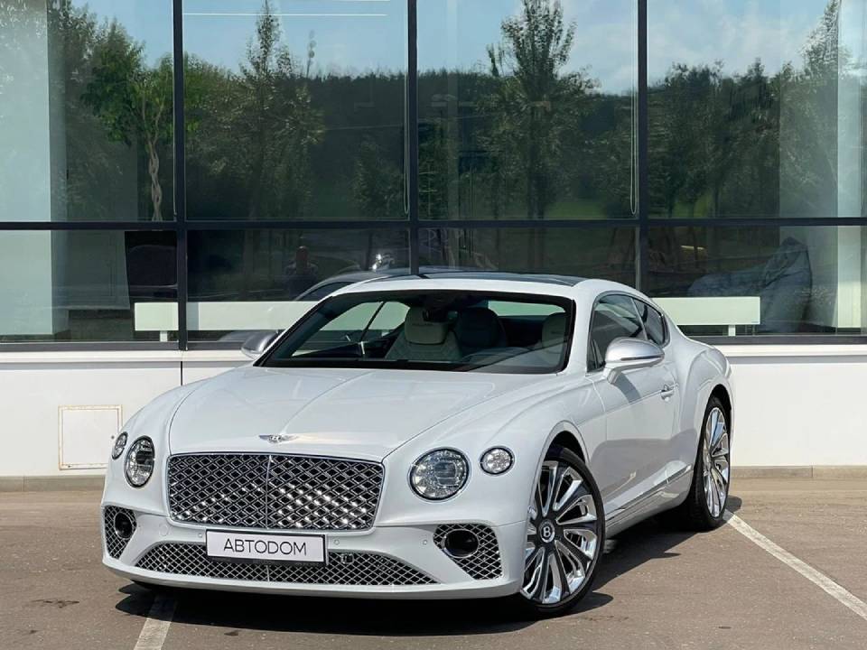 В России стартовали продажи купе Bentley Continental… 