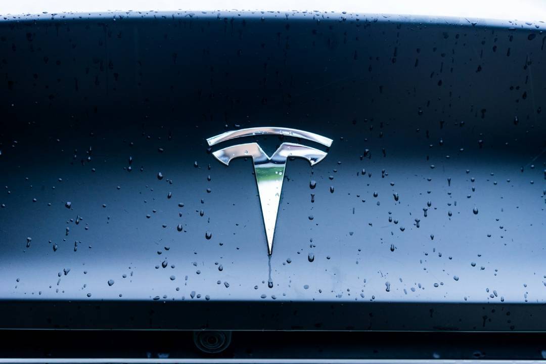 Tesla запускает «родительский контроль» на своих… 