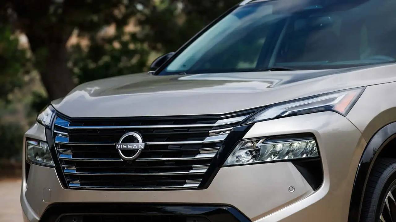 Автомобили Nissan будут выгонять своих водителей из левой… 