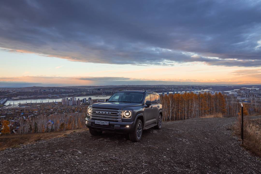 Три внедорожника Haval H9 прошли испытания дорогами… 