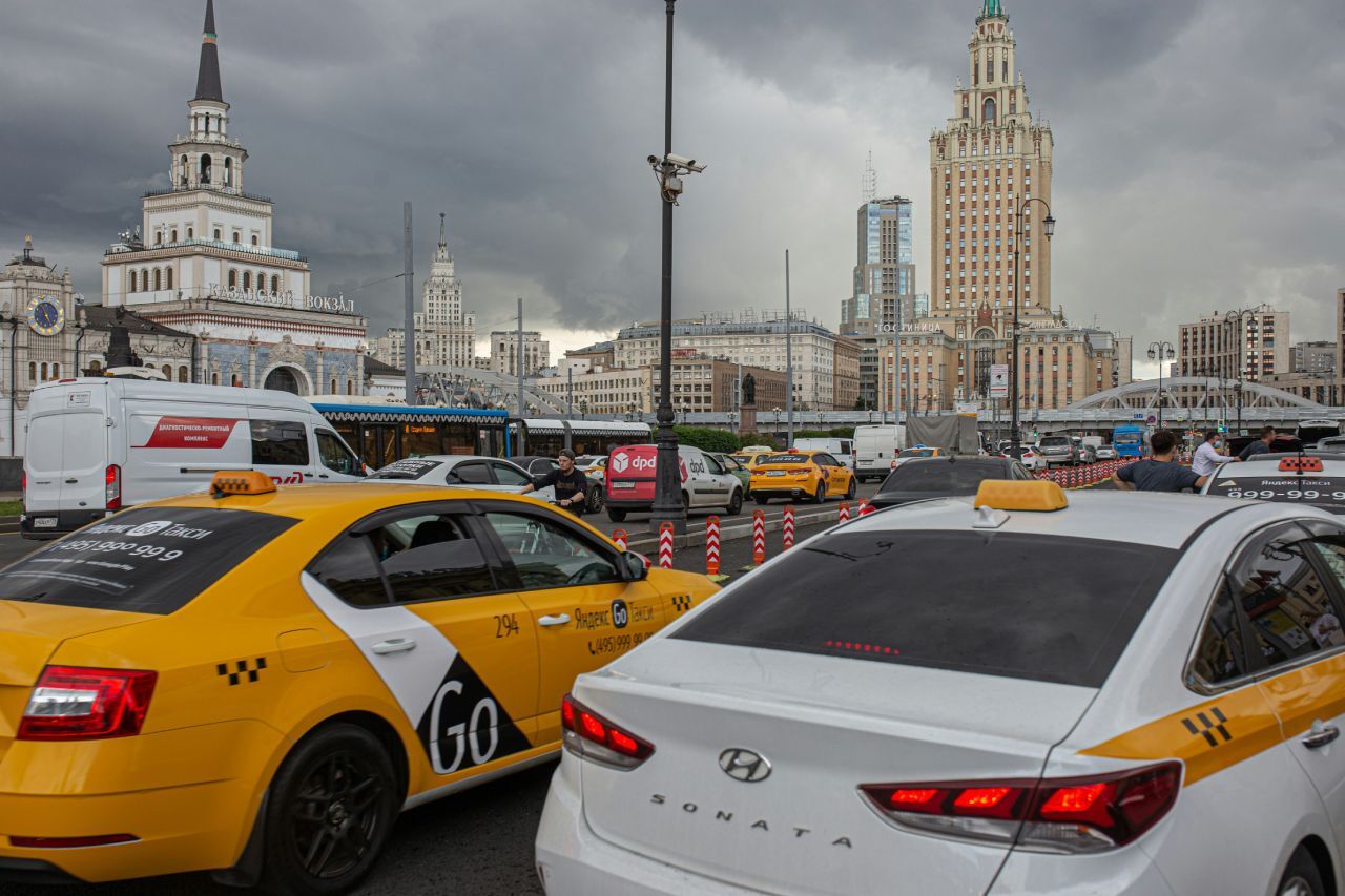 Обязательные отчисления вполовину сокращают доходы московских… 