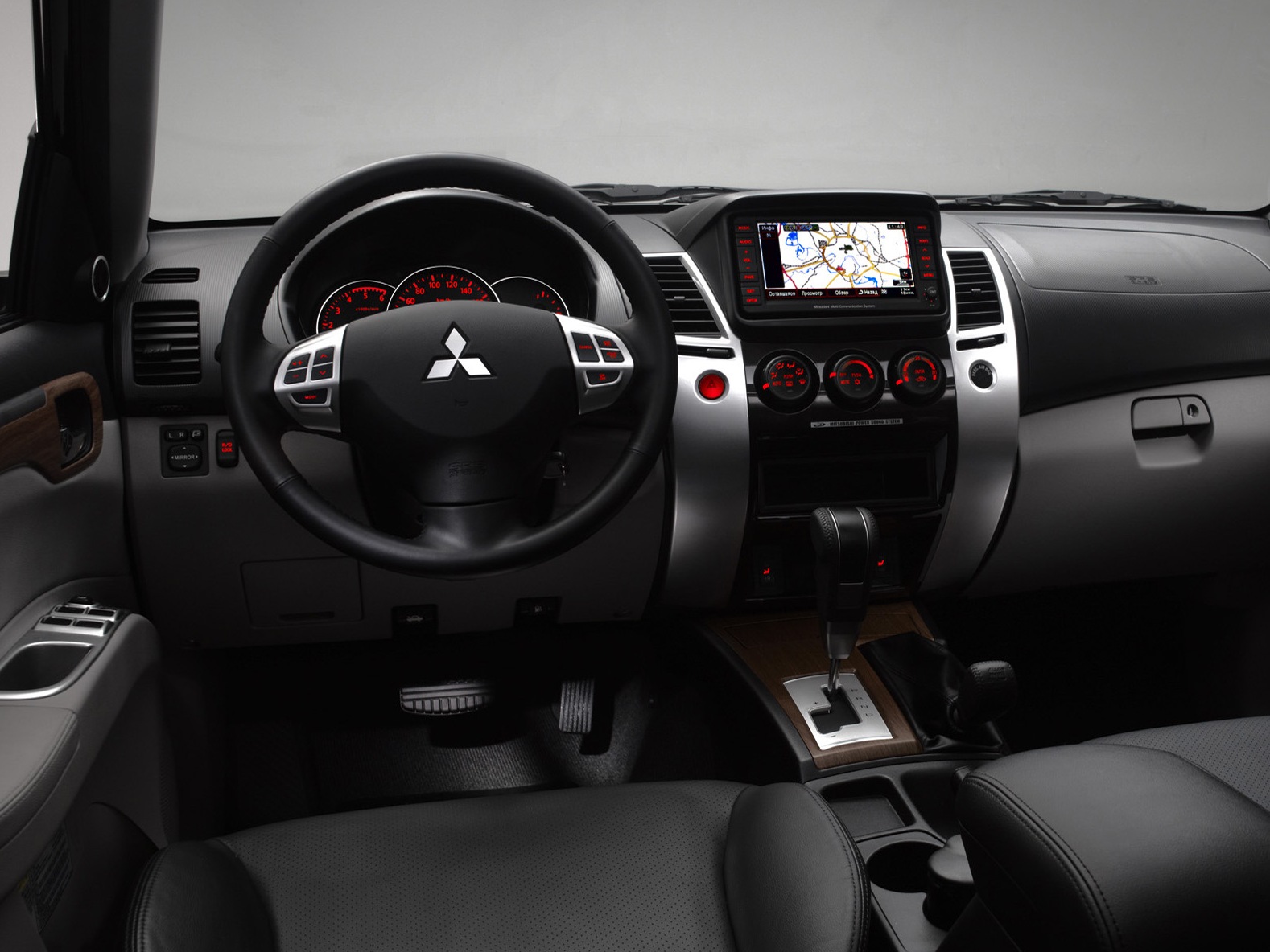 46 объявлений о продаже Mitsubishi Pajero Sport II поколение
