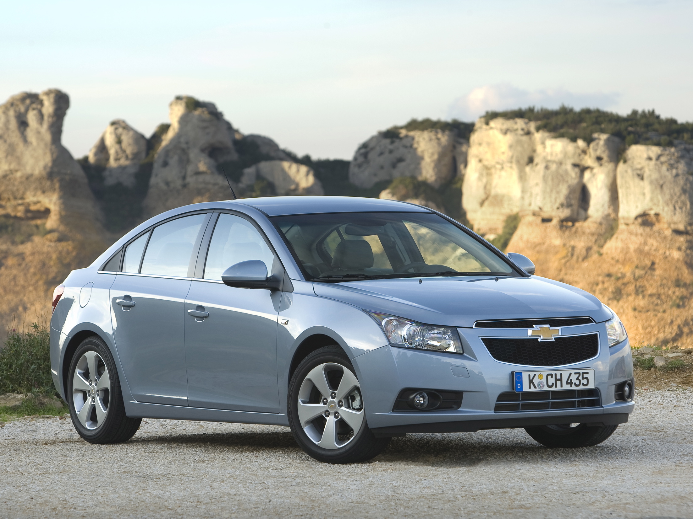 Chevrolet Cruze седан J300 Седан – модификации и цены, одноклассники  Chevrolet Cruze седан sedan, где купить - Quto.ru