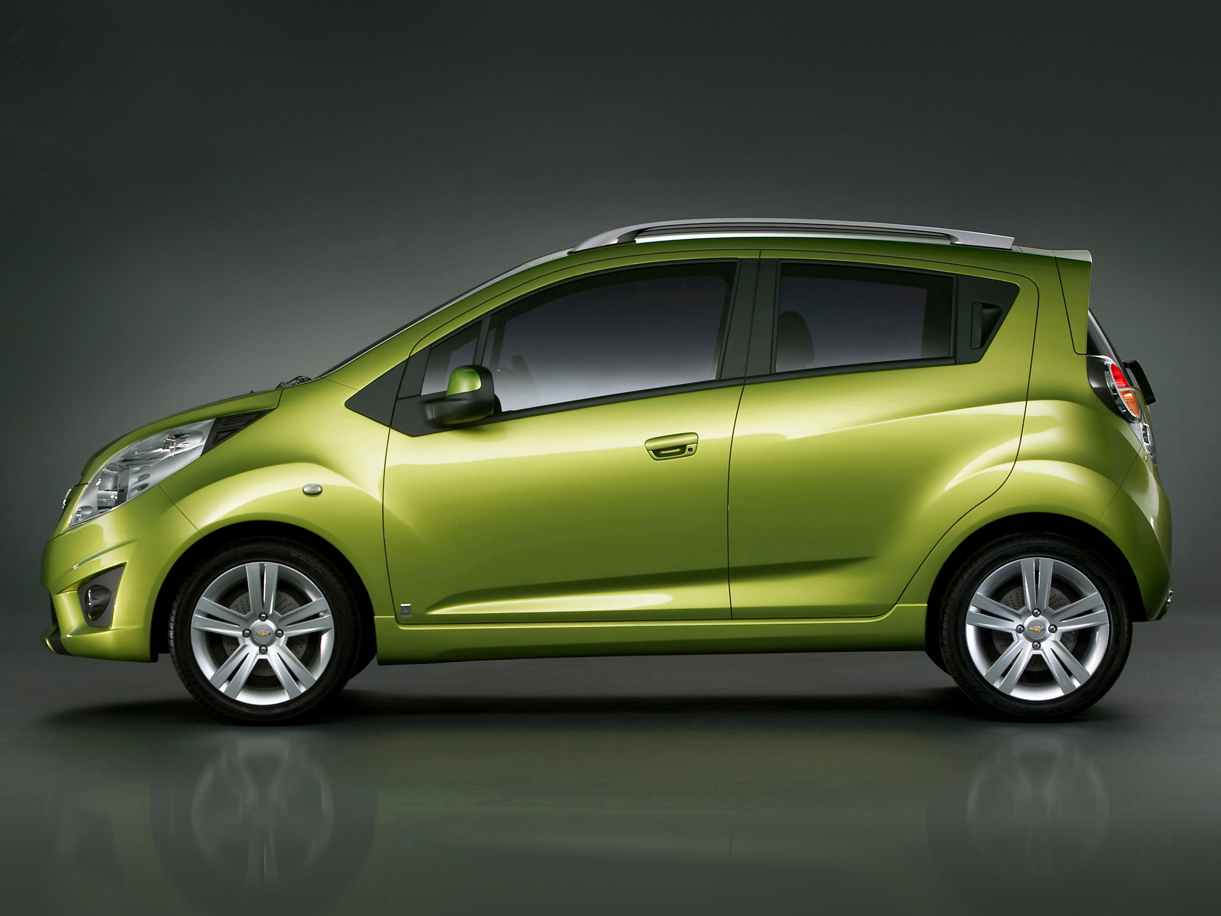 Chevrolet Spark II поколение Хэтчбек – модификации и цены, одноклассники Chevrolet  Spark hatchback, где купить - Quto.ru