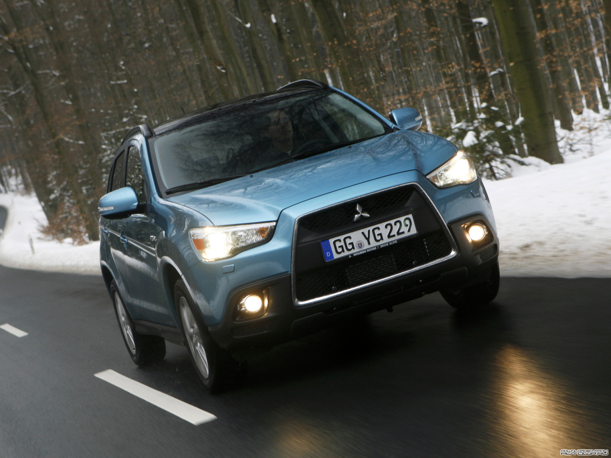 Mitsubishi ASX I поколение Внедорожник – модификации и цены, одноклассники  Mitsubishi ASX suv, где купить - Quto.ru