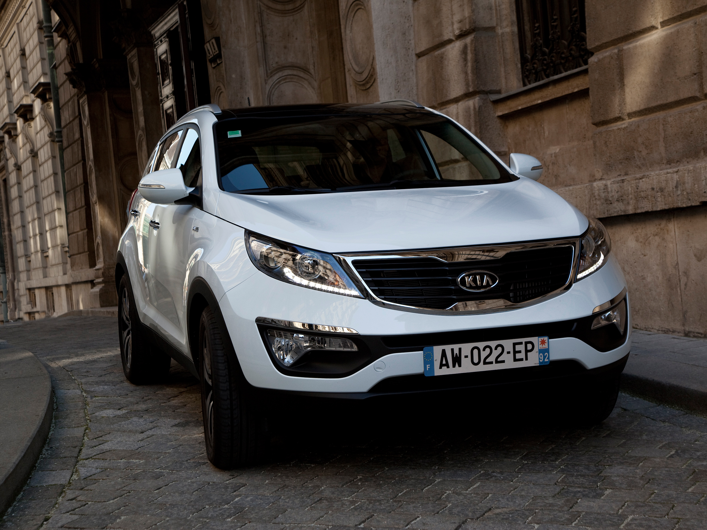 KIA Sportage III поколение Внедорожник – модификации и цены, одноклассники  KIA Sportage suv, где купить - Quto.ru