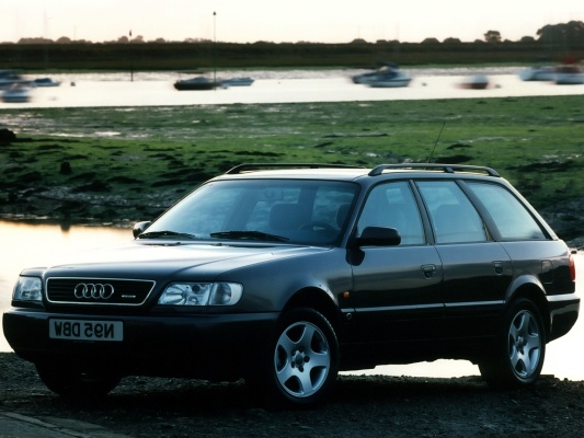 Audi A6 C4 1994 - 1997 - Qutoru