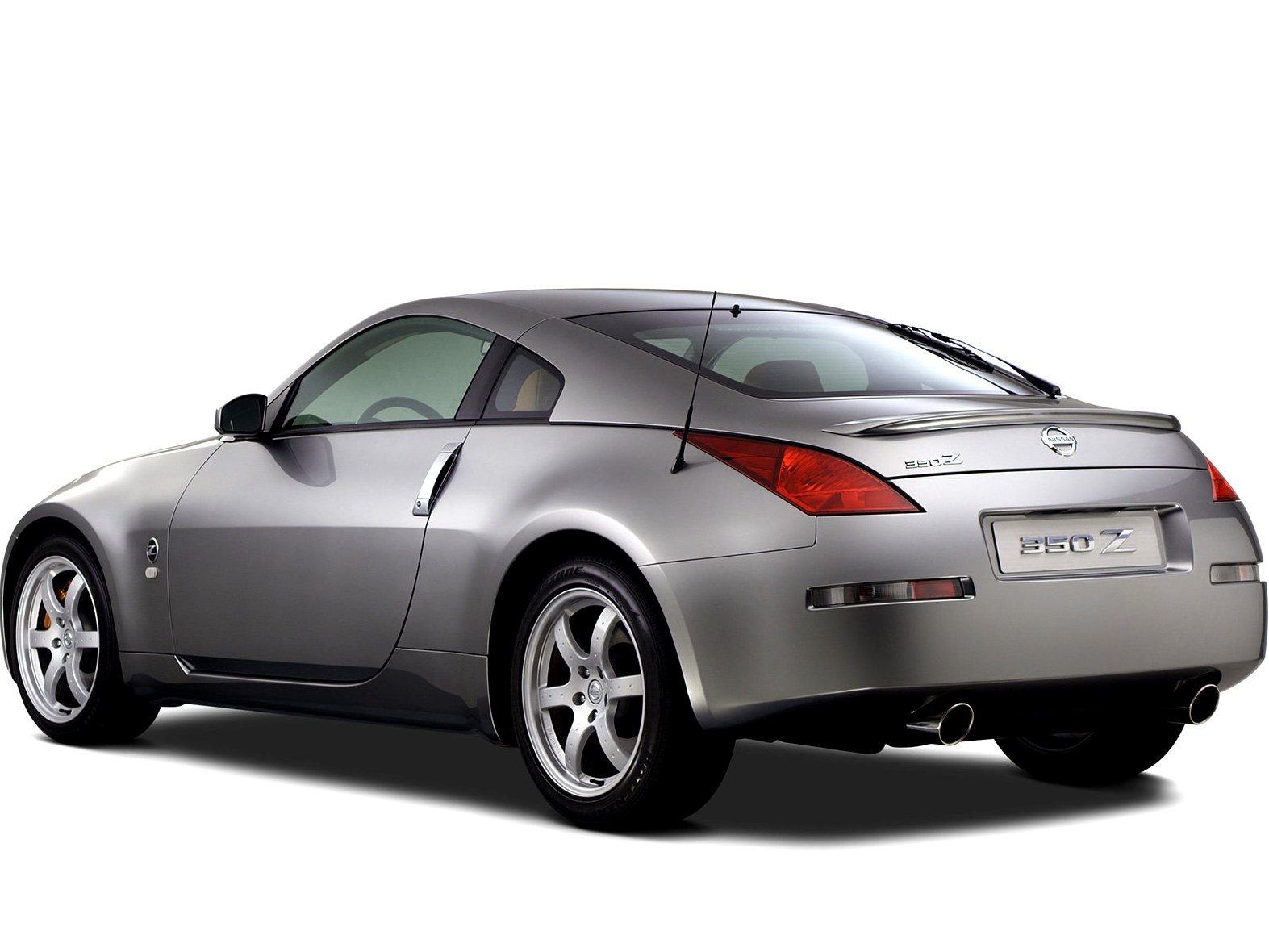 Nissan 350Z Z33 рестайлинг Купе – модификации и цены, одноклассники Nissan  350Z coupe, где купить - Quto.ru