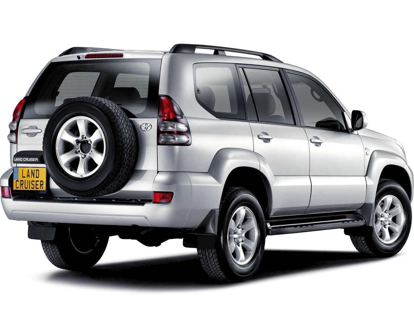 Toyota Land Cruiser Prado J120 Внедорожник – модификации и цены,  одноклассники Toyota Land Cruiser Prado suv, где купить - Quto.ru