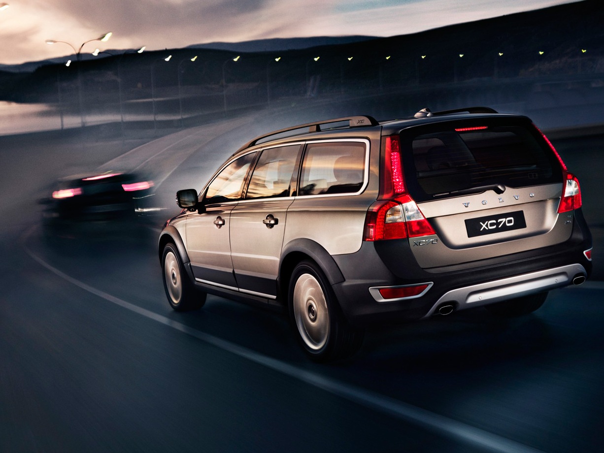 Особенности и опции Volvo XC70 II поколение рестайлинг - Quto.ru