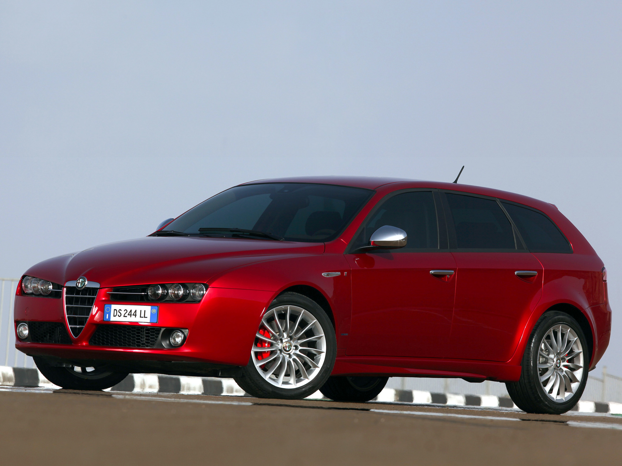 Alfa Romeo 159 универсал I поколение Универсал – модификации и цены,  одноклассники Alfa Romeo 159 универсал wagon, где купить - Quto.ru