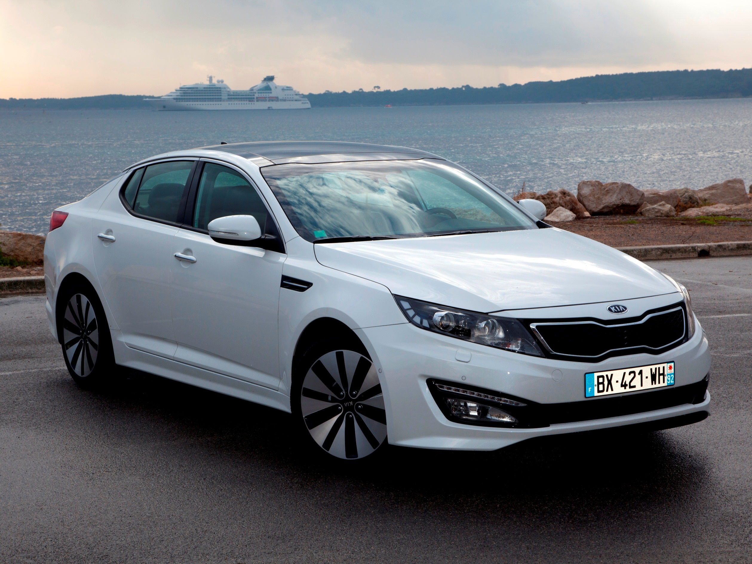 KIA Optima III поколение Седан – модификации и цены, одноклассники KIA  Optima sedan, где купить - Quto.ru