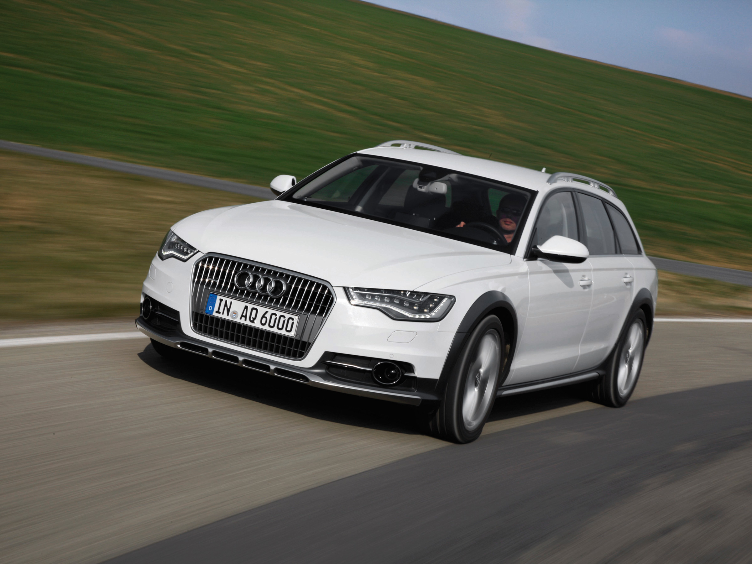 Audi A6 allroad quattro C7 Универсал – модификации и цены, одноклассники  Audi A6 allroad quattro wagon, где купить - Quto.ru