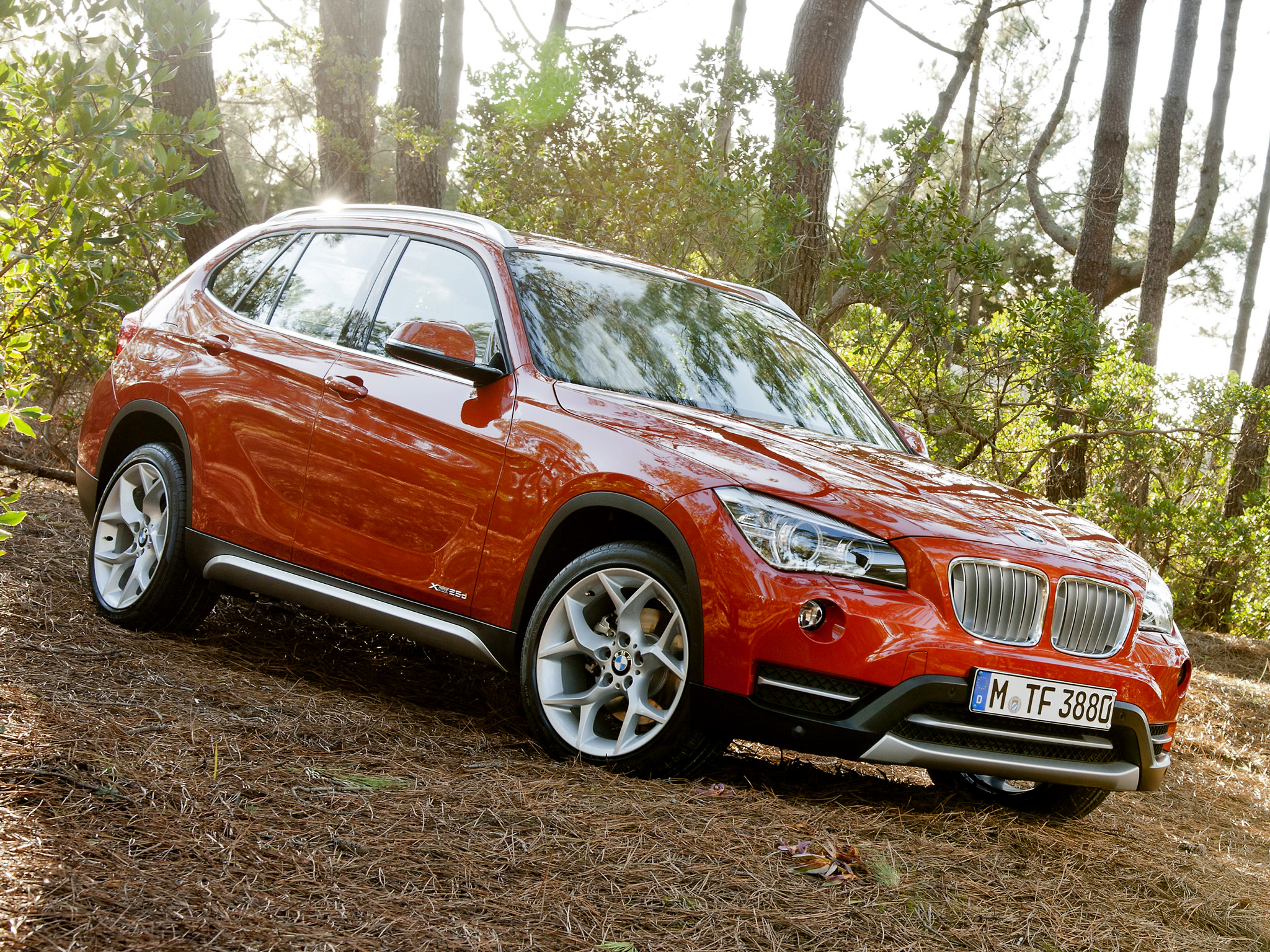 BMW X1 E84 рестайлинг Внедорожник – модификации и цены, одноклассники BMW  X1 suv, где купить - Quto.ru