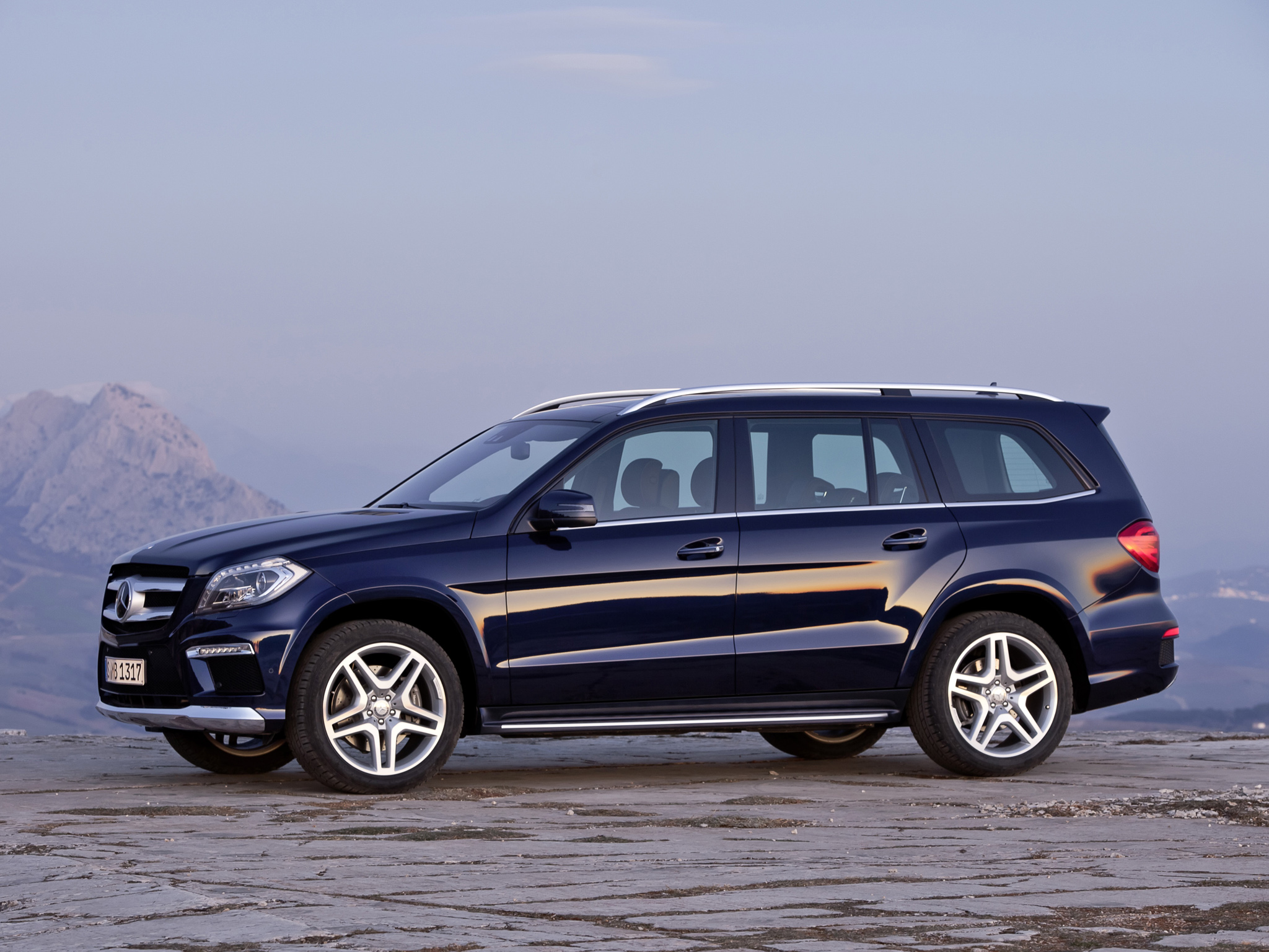 Mercedes-Benz GL-Класс X166 Внедорожник – модификации и цены, одноклассники  Mercedes-Benz GL-Класс suv, где купить - Quto.ru