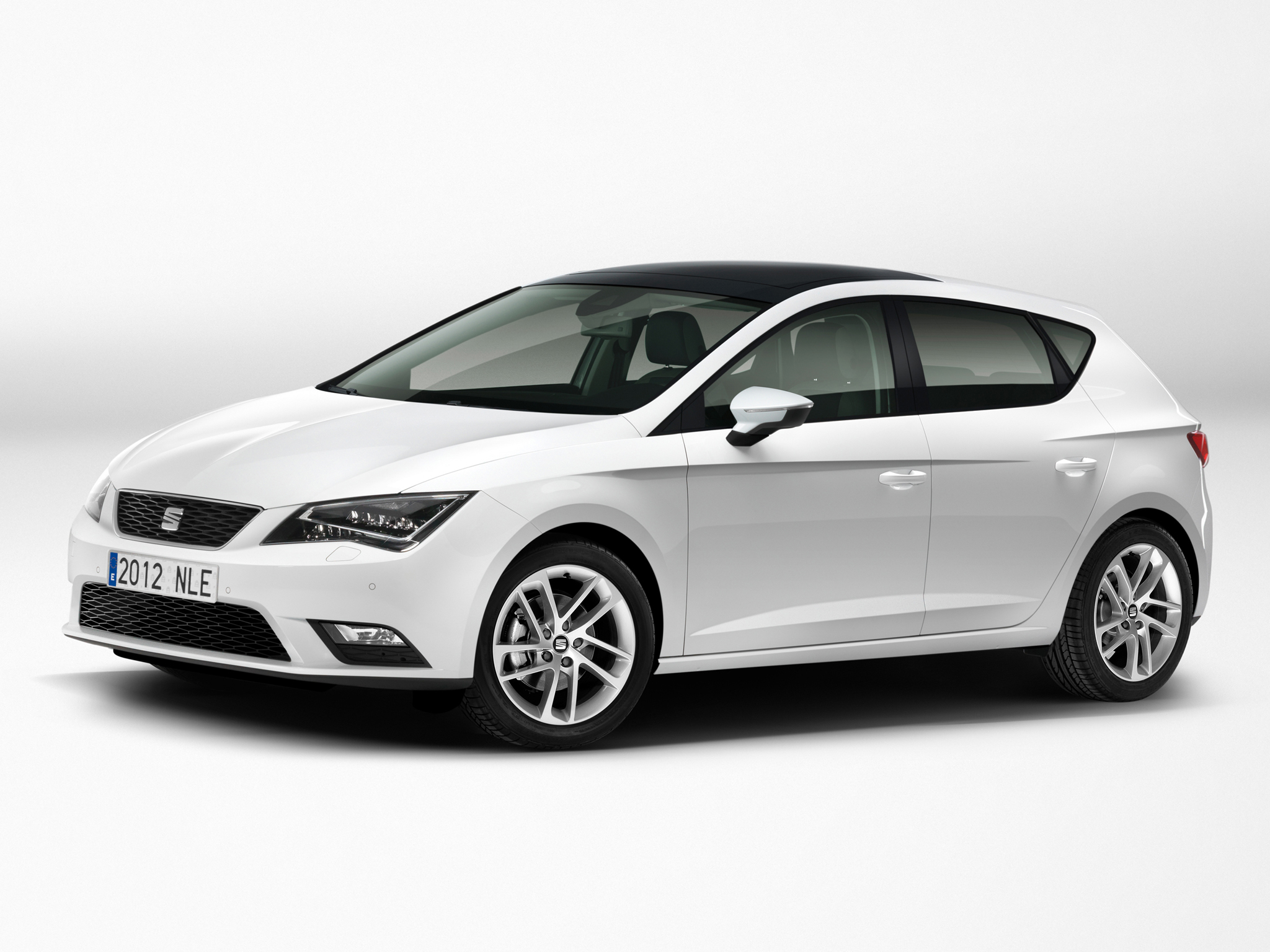 Панорамный люк с электроприводом SEAT Leon III поколение - Quto.ru