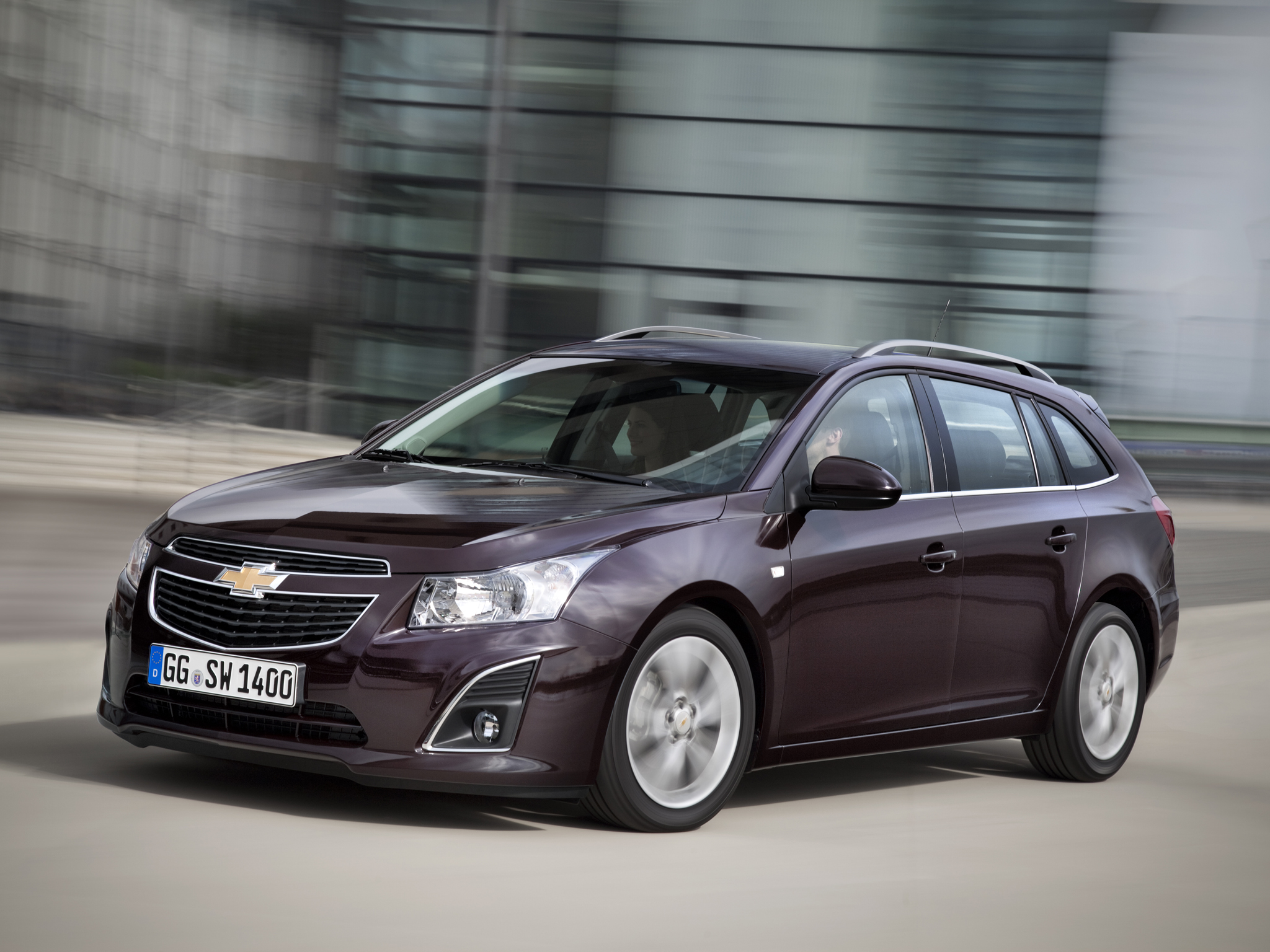 Chevrolet Cruze универсал J300 рестайлинг Универсал – модификации и цены,  одноклассники Chevrolet Cruze универсал wagon, где купить - Quto.ru