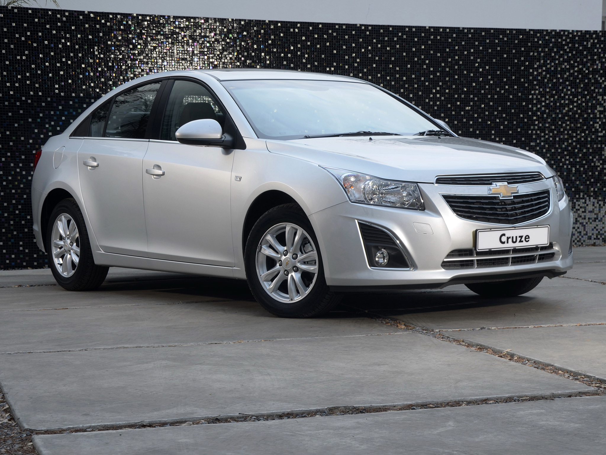 Фото Chevrolet Cruze седан J300 рестайлинг - Quto.ru