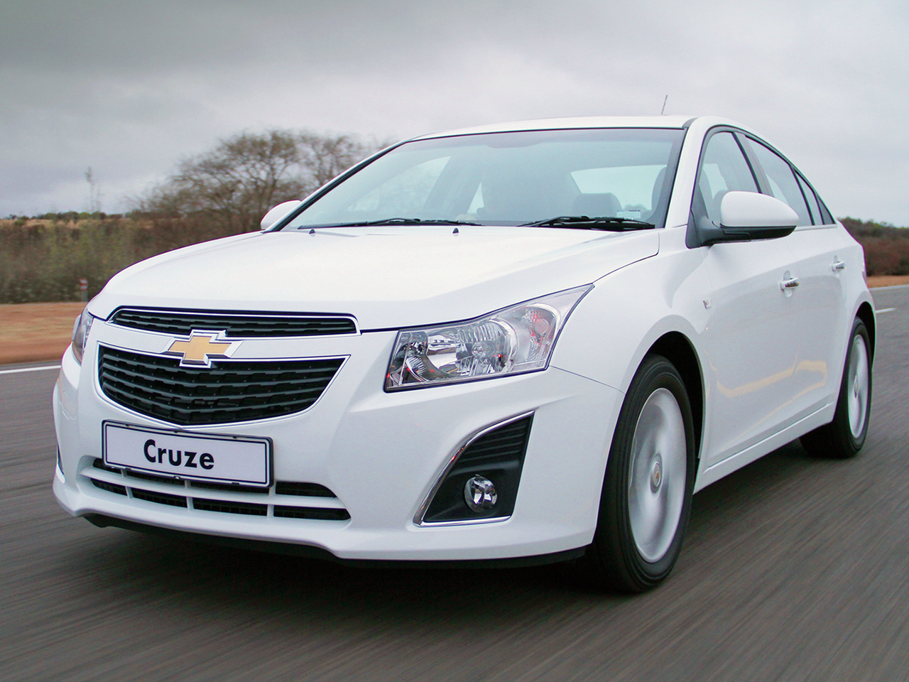 Купить б/у Chevrolet Cruze седан J300 рестайлинг (черный) 2013 года в  Чувашии за 850 000 ₽ - Quto.ru