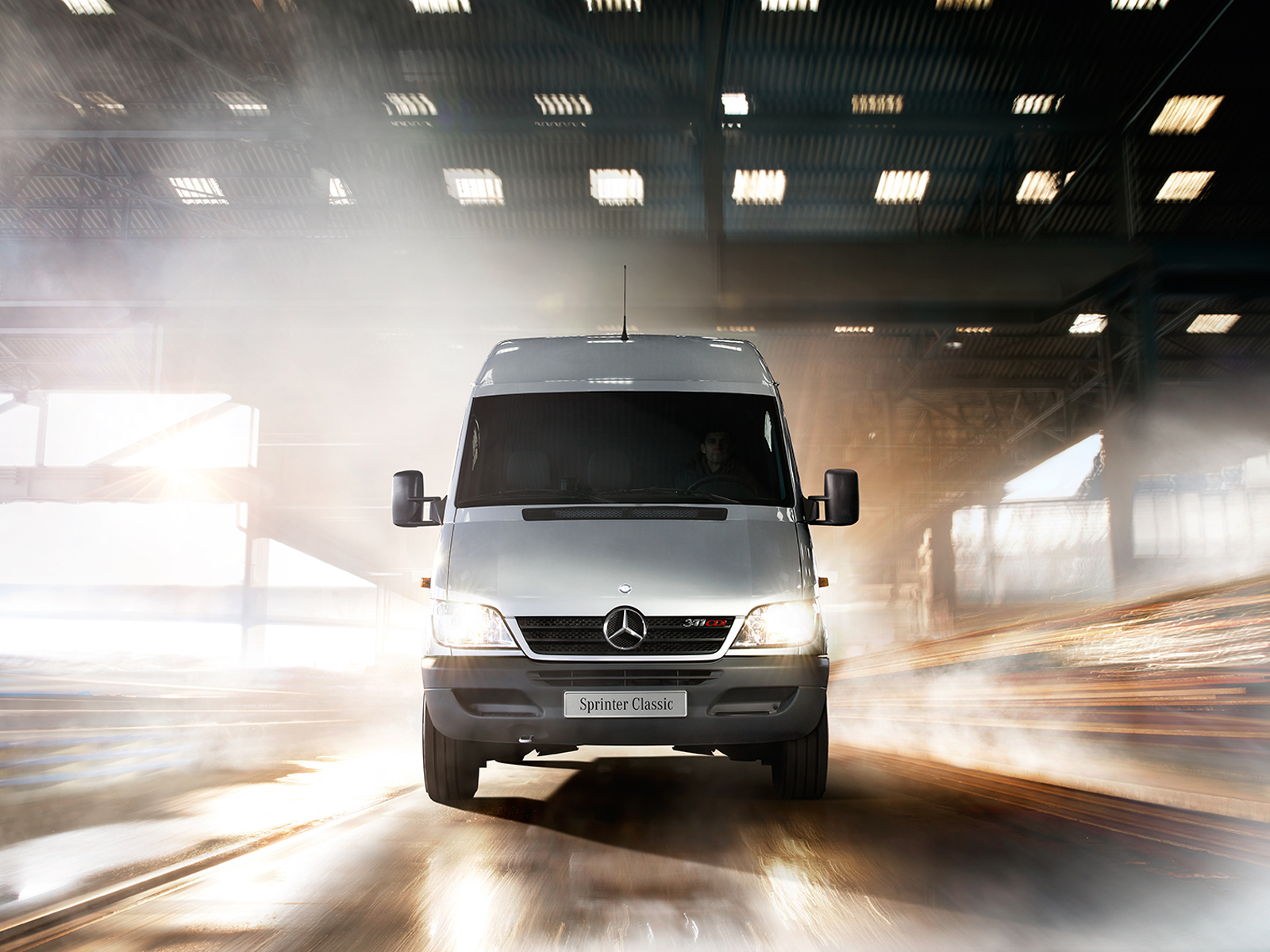 Фото Mercedes-Benz Sprinter Classic фургон W901-905 - Quto.ru