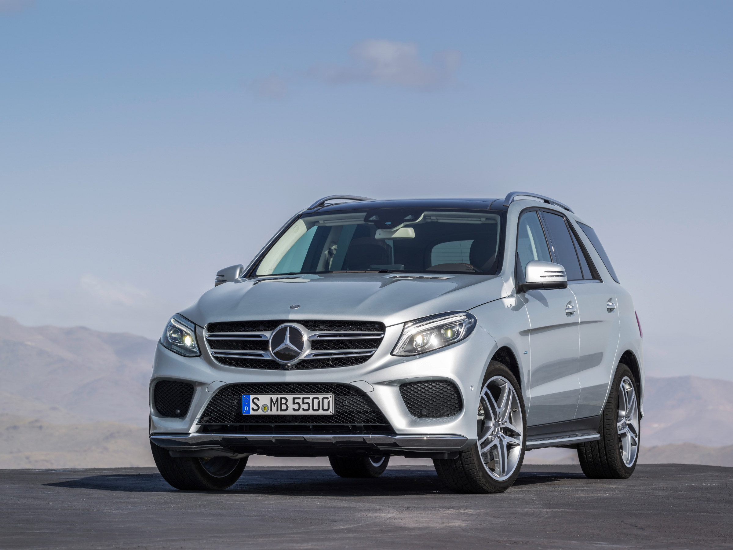 Mercedes-Benz GLE-Класс W166/C292 Внедорожник – модификации и цены,  одноклассники Mercedes-Benz GLE-Класс suv, где купить - Quto.ru