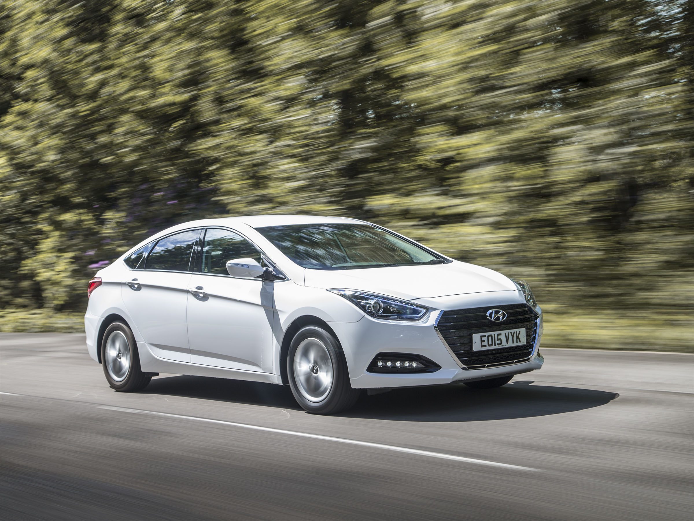 Продано: Hyundai i40 седан I поколение рестайлинг 2.0 AT 150 л.с.  серебристый в Санкт-Петербурге - Quto.ru